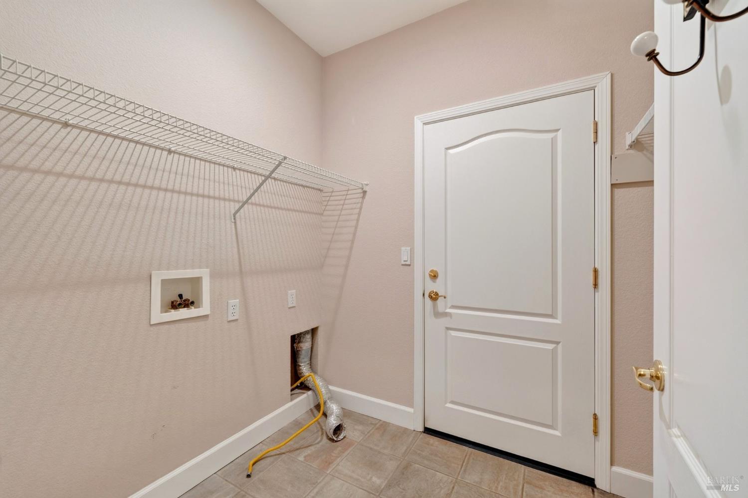 101 Clover Springs Drive Cloverdale CA 95425