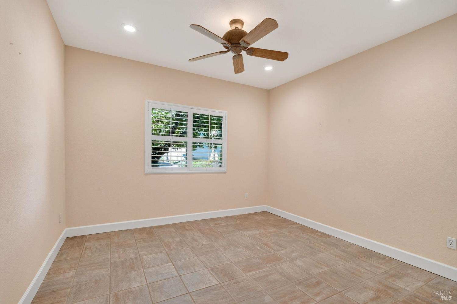 101 Clover Springs Drive Cloverdale CA 95425