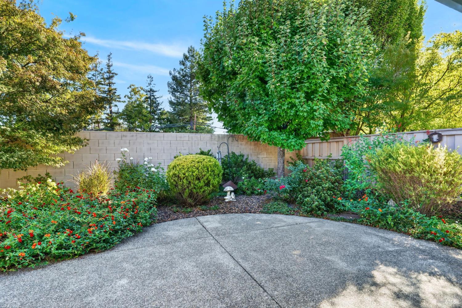 101 Clover Springs Drive Cloverdale CA 95425