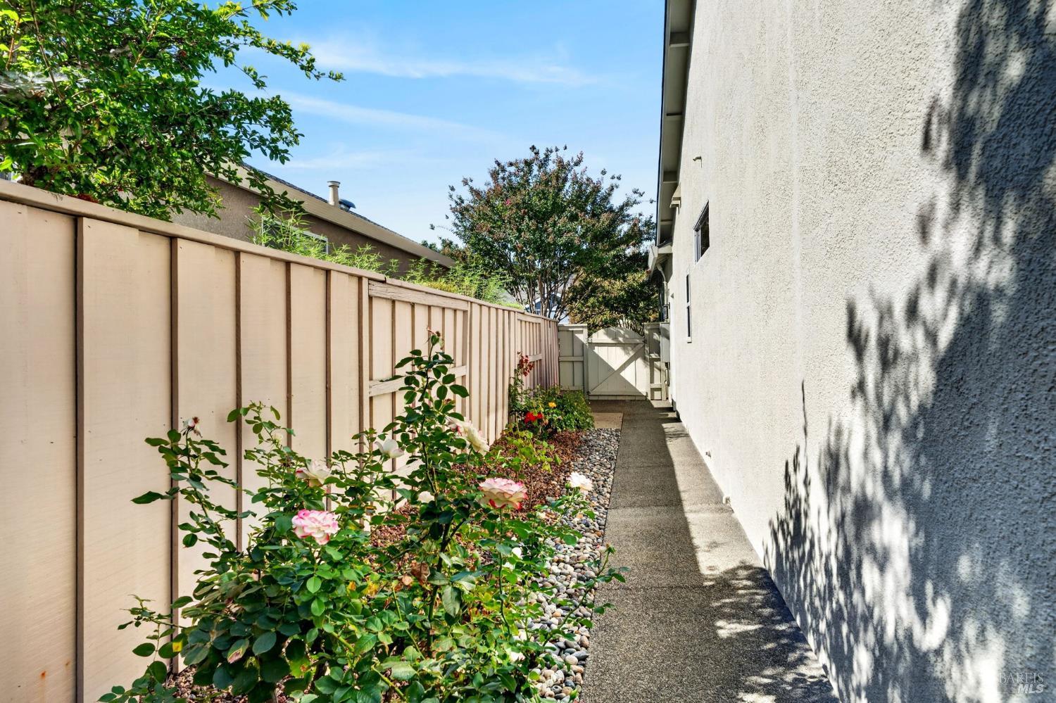 101 Clover Springs Drive Cloverdale CA 95425