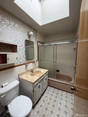 62 Neptune Street San Francisco CA 94124