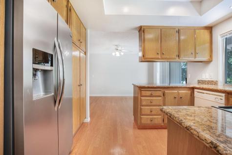 6487 Meadowridge Court Santa Rosa CA 95409