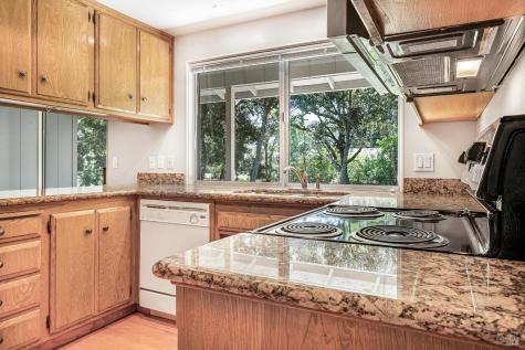 6487 Meadowridge Court Santa Rosa CA 95409