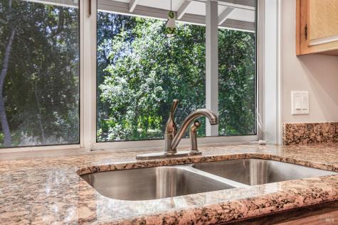 6487 Meadowridge Court Santa Rosa CA 95409