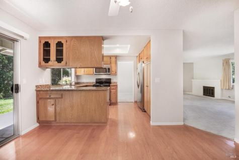 6487 Meadowridge Court Santa Rosa CA 95409