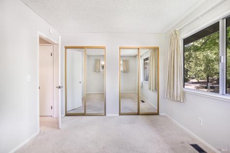 6487 Meadowridge Court Santa Rosa CA 95409