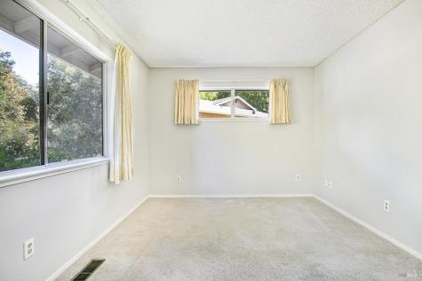 6487 Meadowridge Court Santa Rosa CA 95409