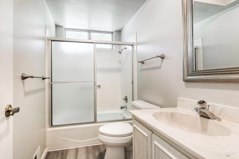 6487 Meadowridge Court Santa Rosa CA 95409