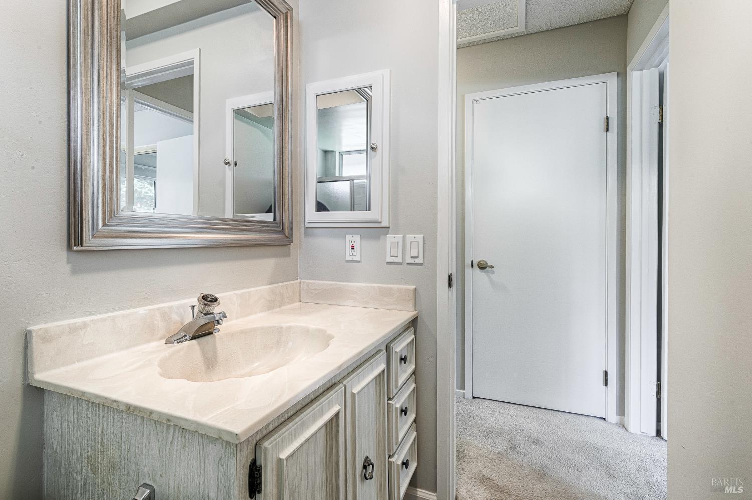 6487 Meadowridge Court Santa Rosa CA 95409