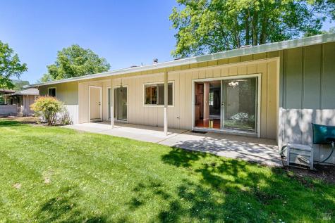 6487 Meadowridge Court Santa Rosa CA 95409