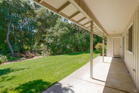 6487 Meadowridge Court Santa Rosa CA 95409