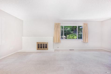 6487 Meadowridge Court Santa Rosa CA 95409