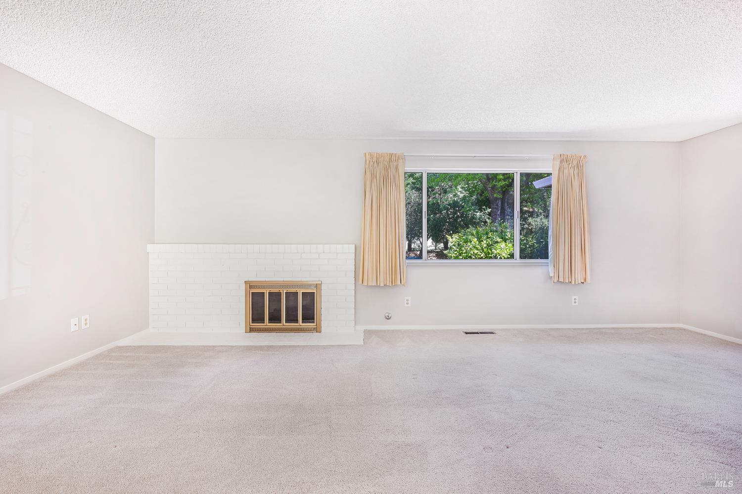 6487 Meadowridge Court Santa Rosa CA 95409