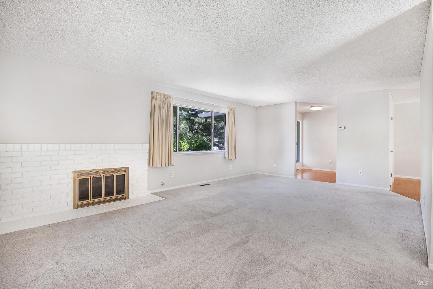 6487 Meadowridge Court Santa Rosa CA 95409