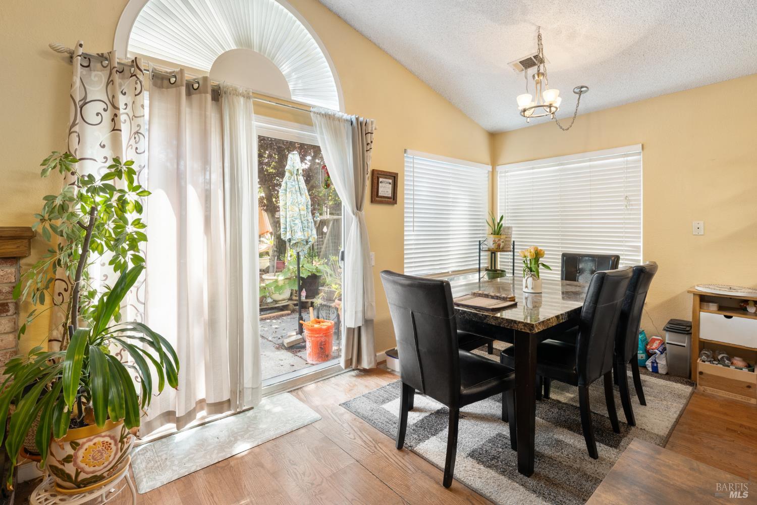 154 Hawk Court Vacaville CA 95687