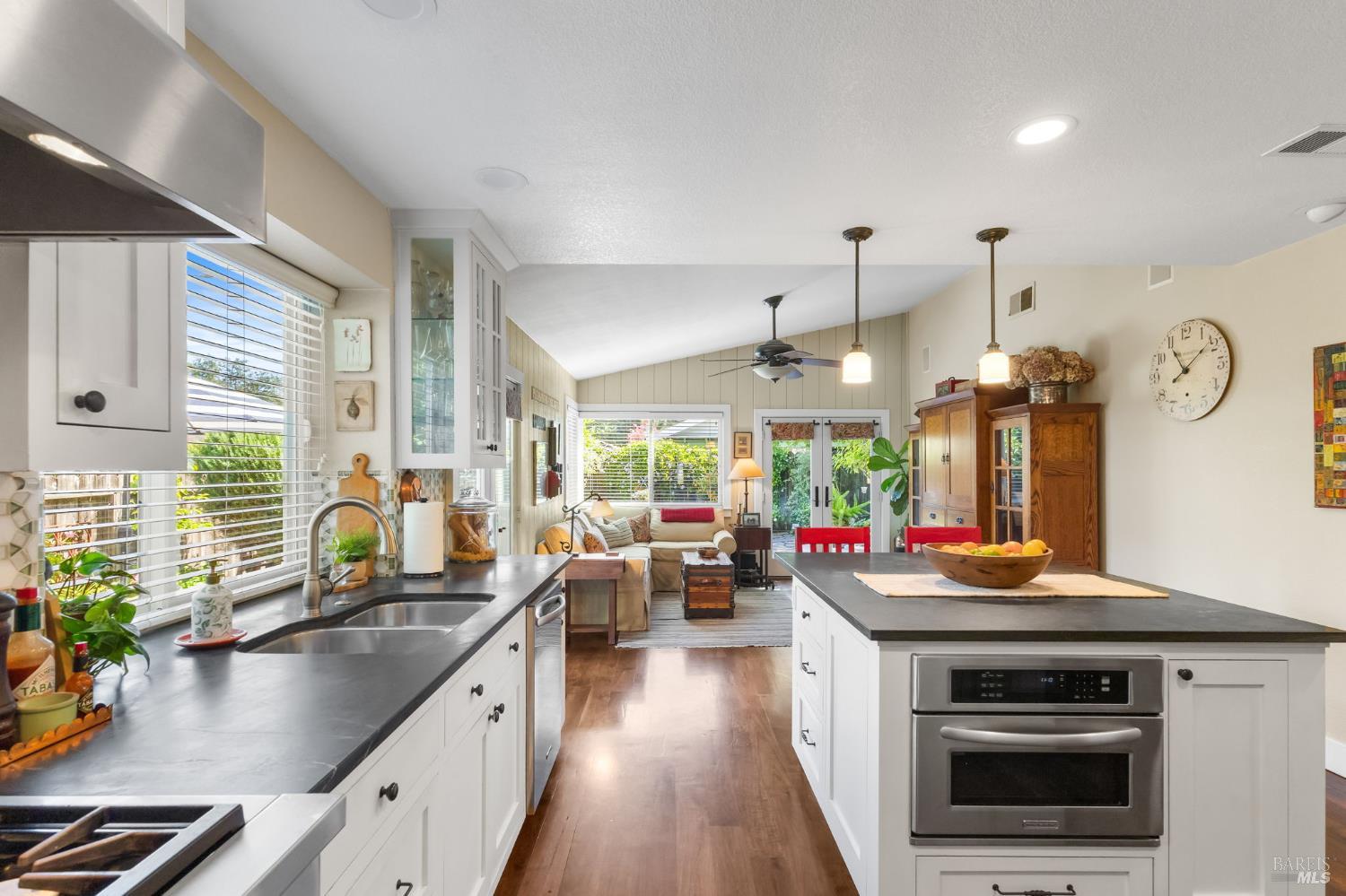 333 Saybrook Avenue Vacaville CA 95687