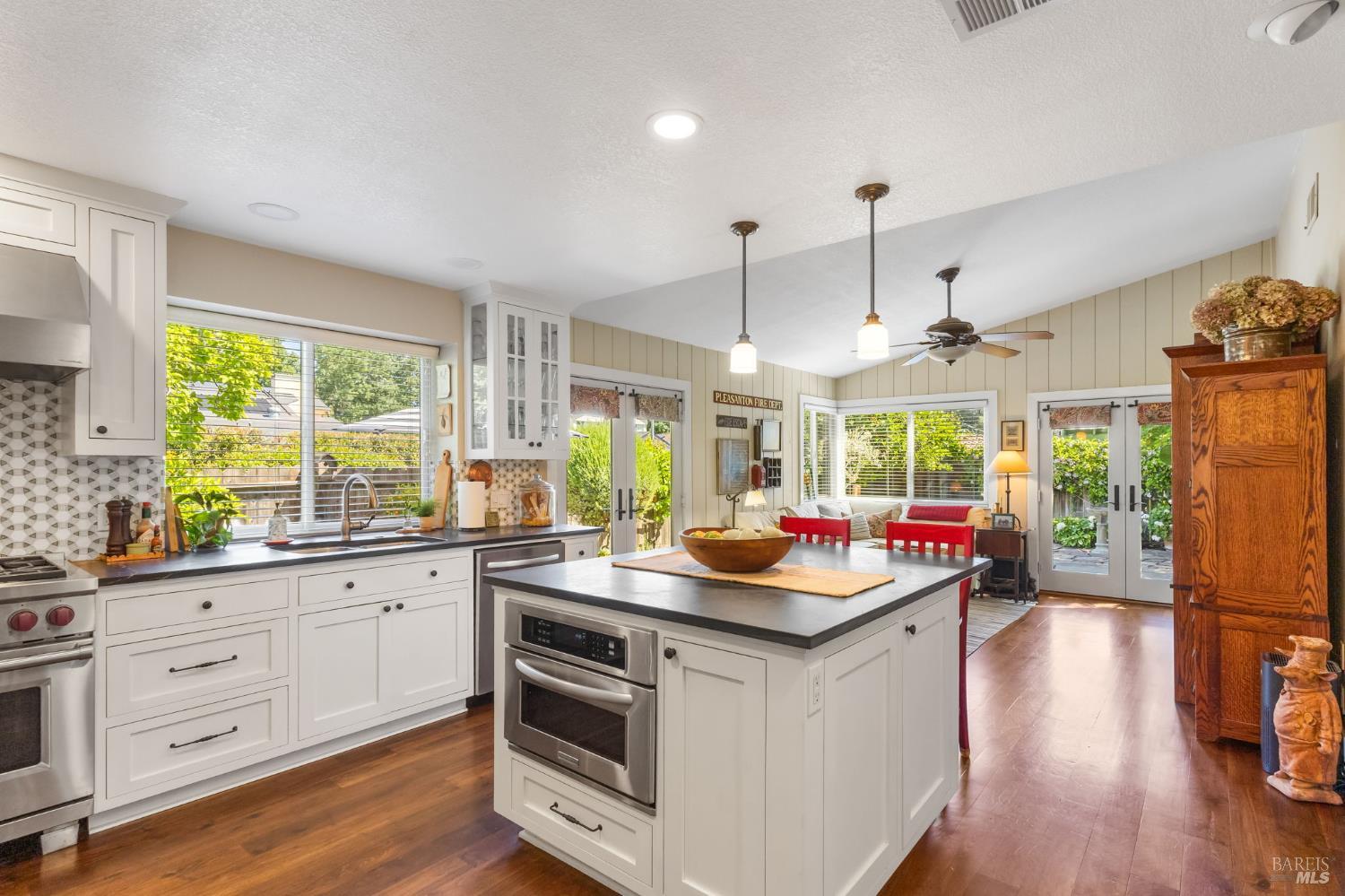 333 Saybrook Avenue Vacaville CA 95687