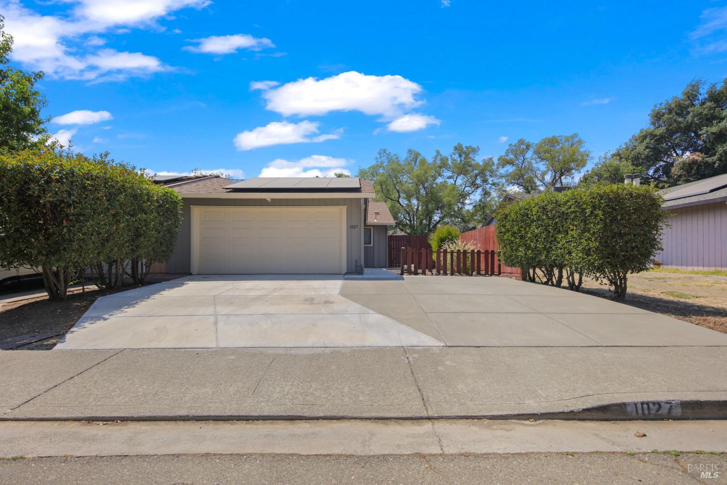 1027 Justin Way Dixon CA 95620