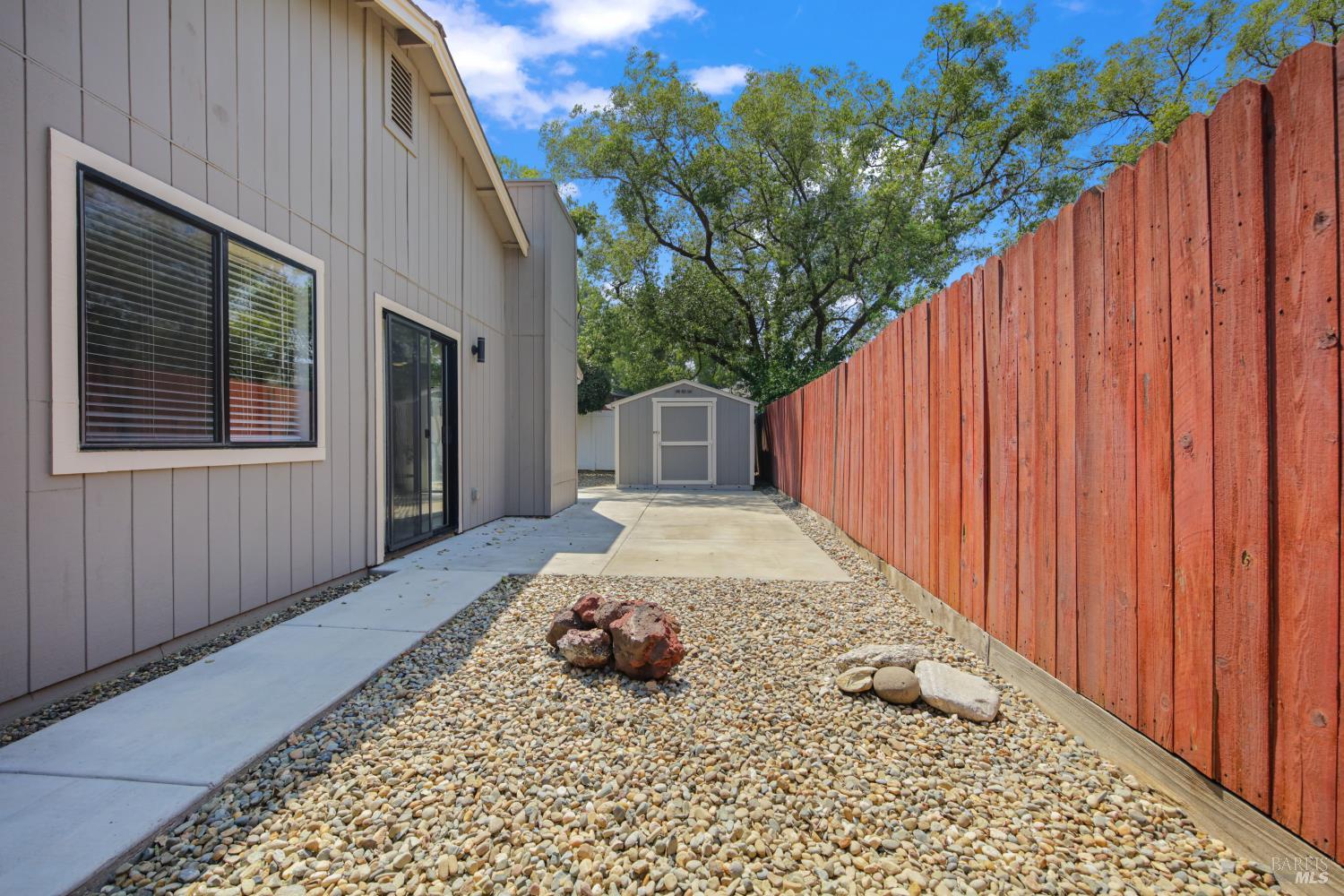 1027 Justin Way Dixon CA 95620