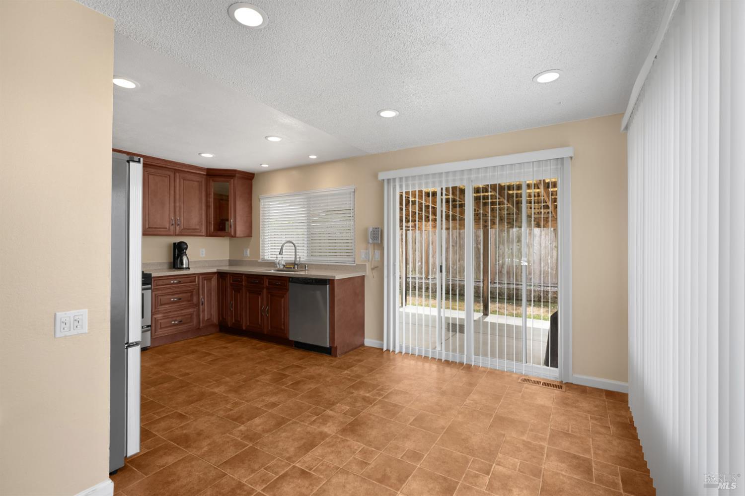 530 Myrtle Avenue Rohnert Park CA 94928