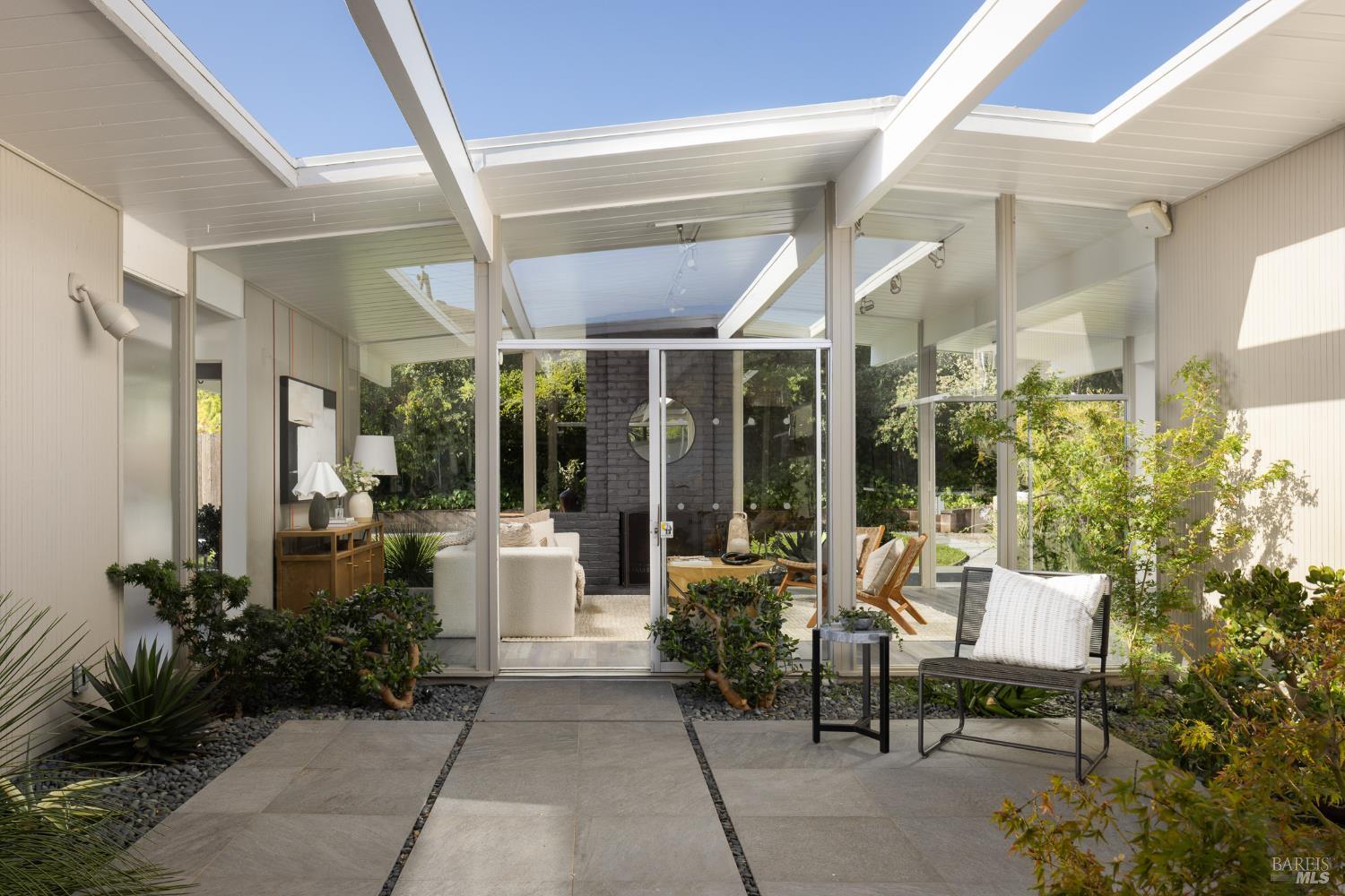 17 Bolanos Drive San Rafael CA 94903