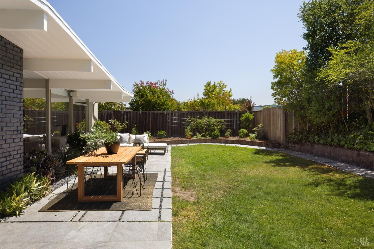 17 Bolanos Drive San Rafael CA 94903