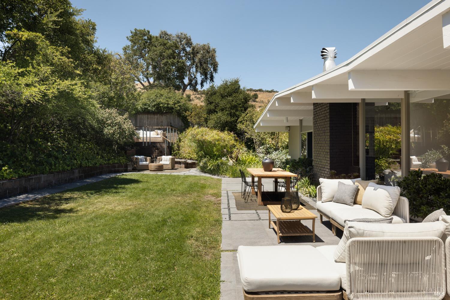 17 Bolanos Drive San Rafael CA 94903