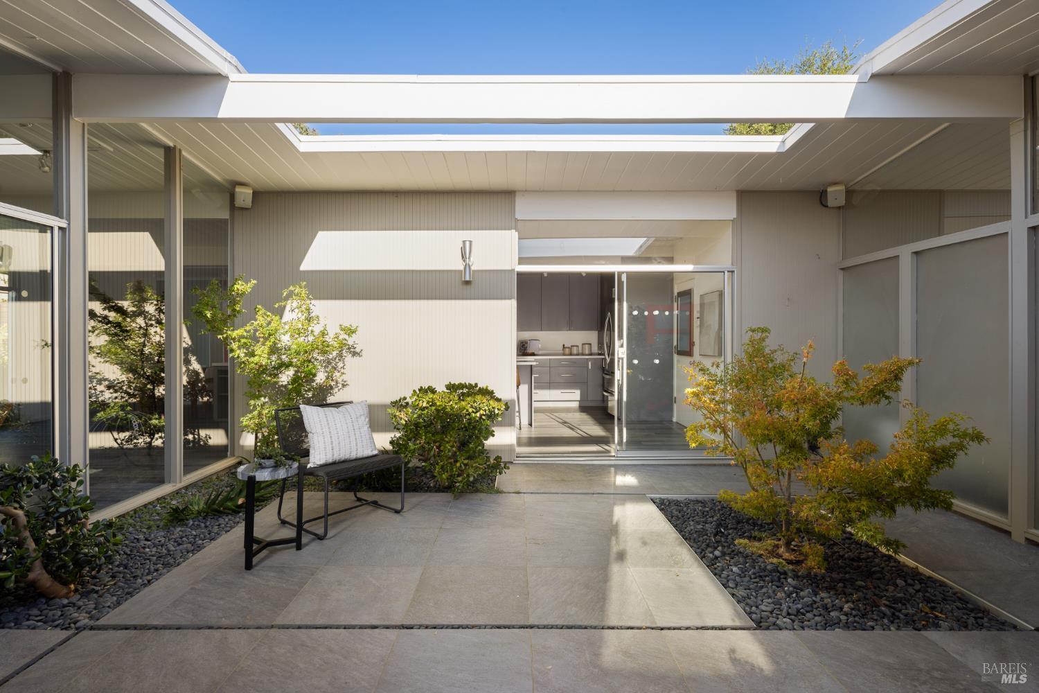 17 Bolanos Drive San Rafael CA 94903