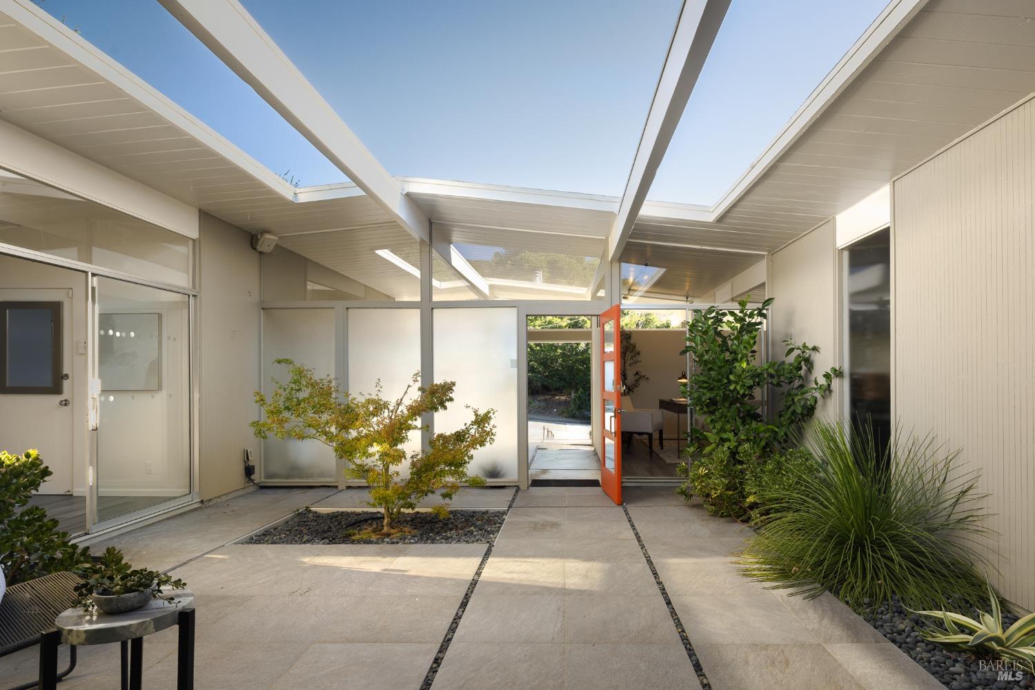 17 Bolanos Drive San Rafael CA 94903