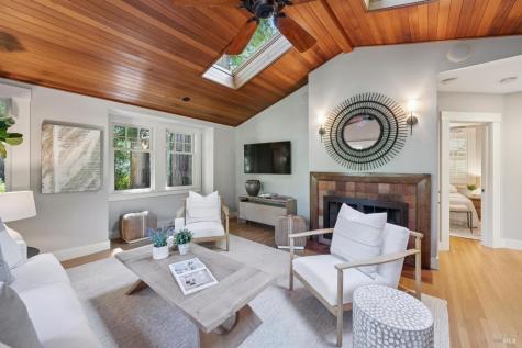 253 W Baltimore Avenue Larkspur CA 94939