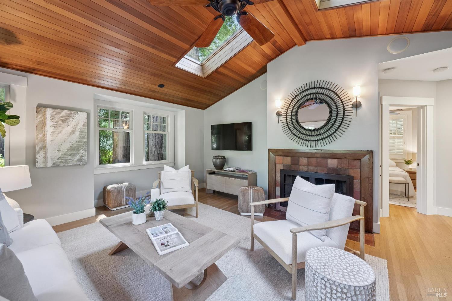 253 W Baltimore Avenue Larkspur CA 94939