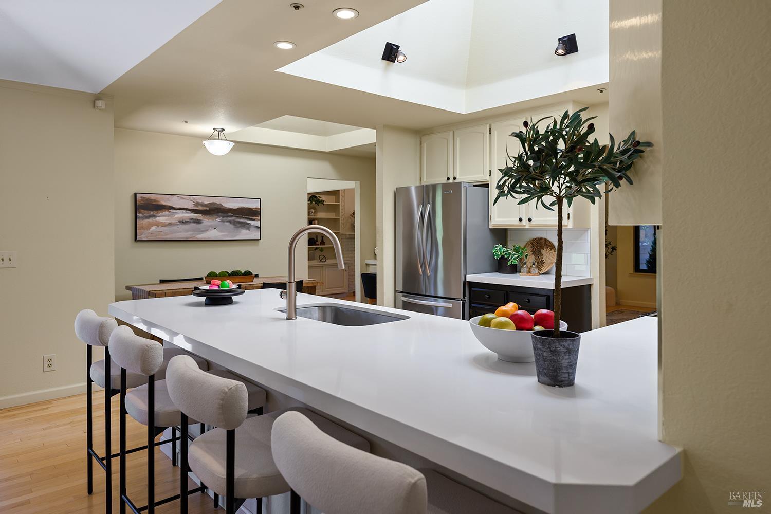 412 Fairway Court Healdsburg CA 95448