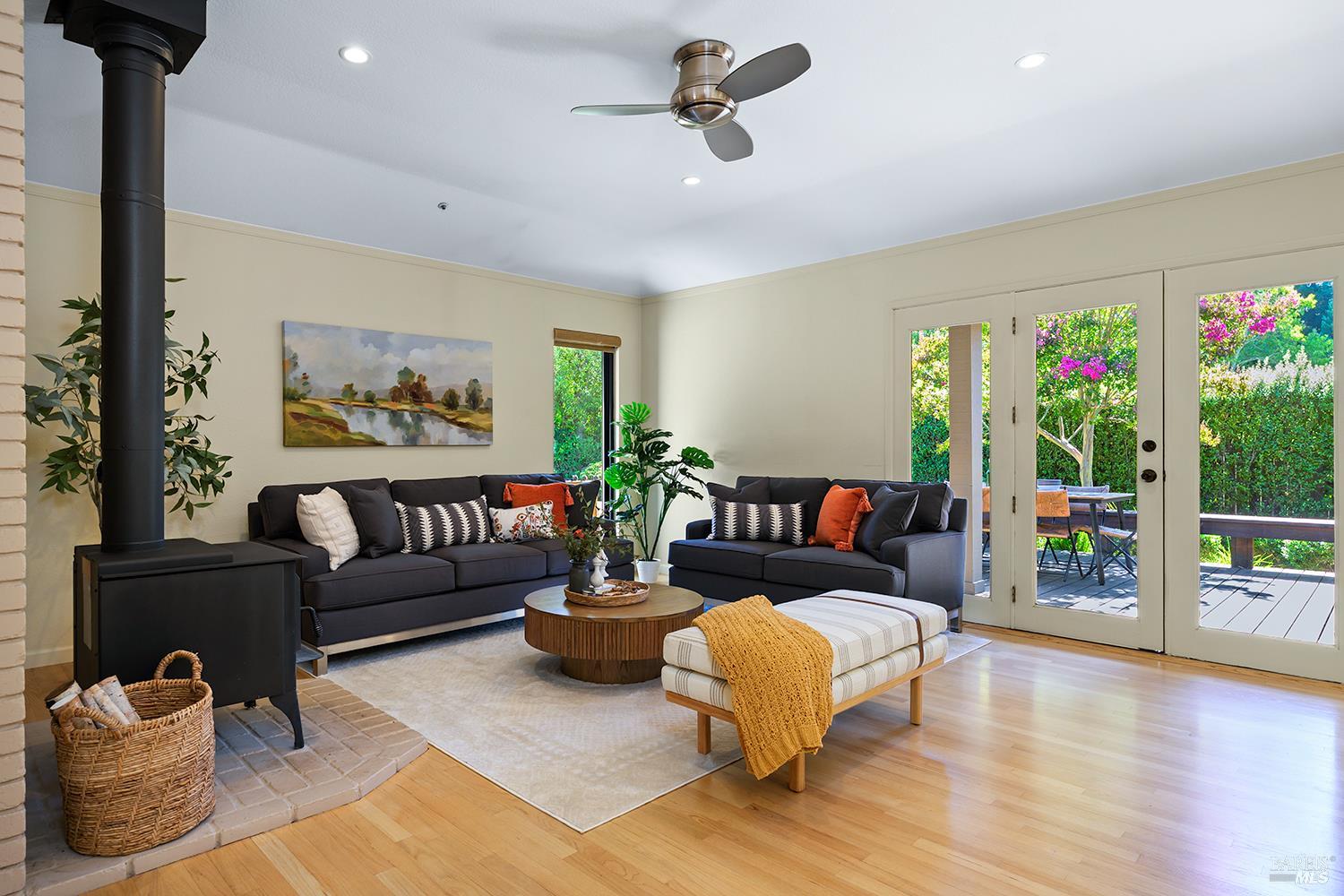 412 Fairway Court Healdsburg CA 95448