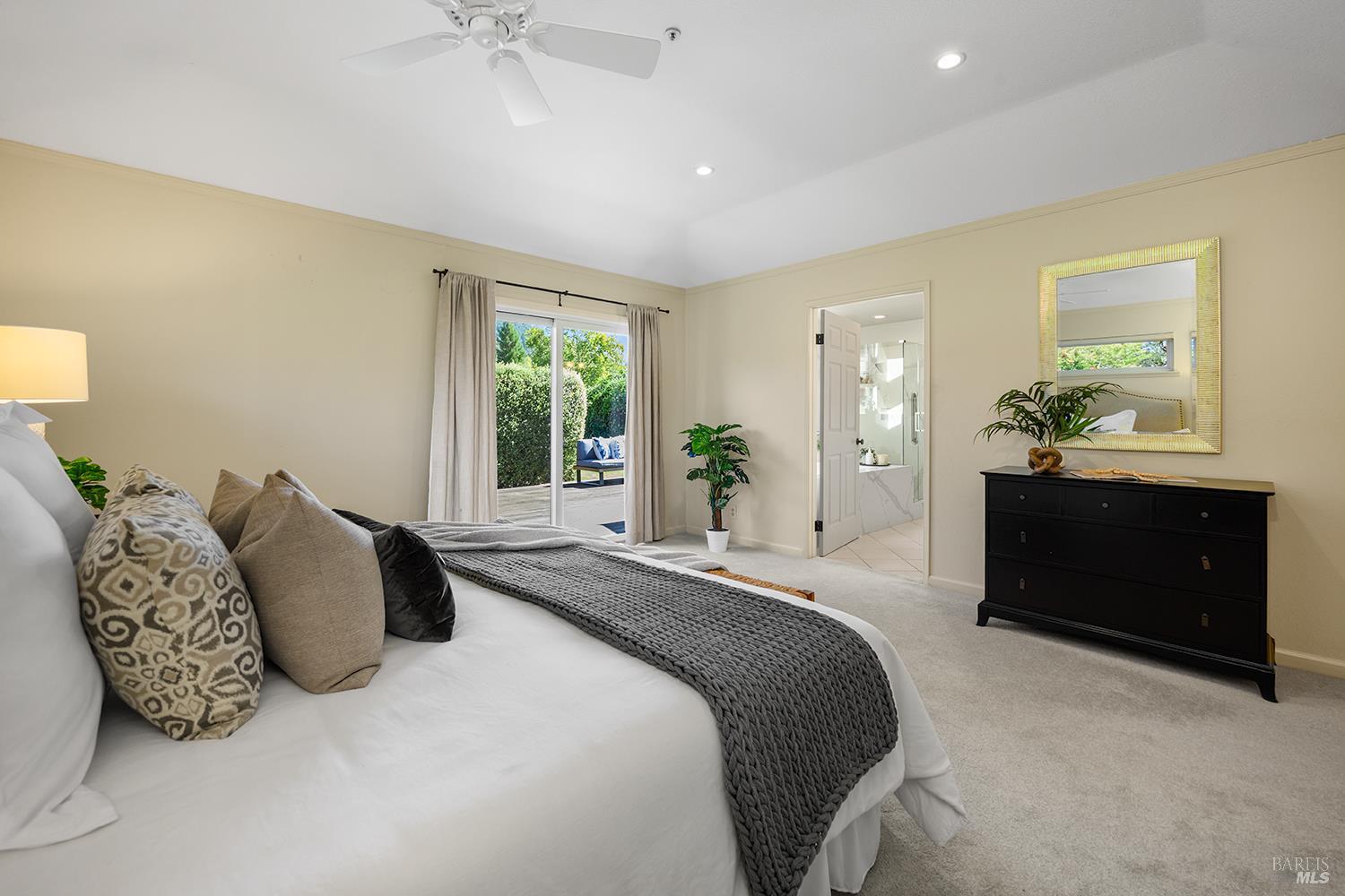 412 Fairway Court Healdsburg CA 95448