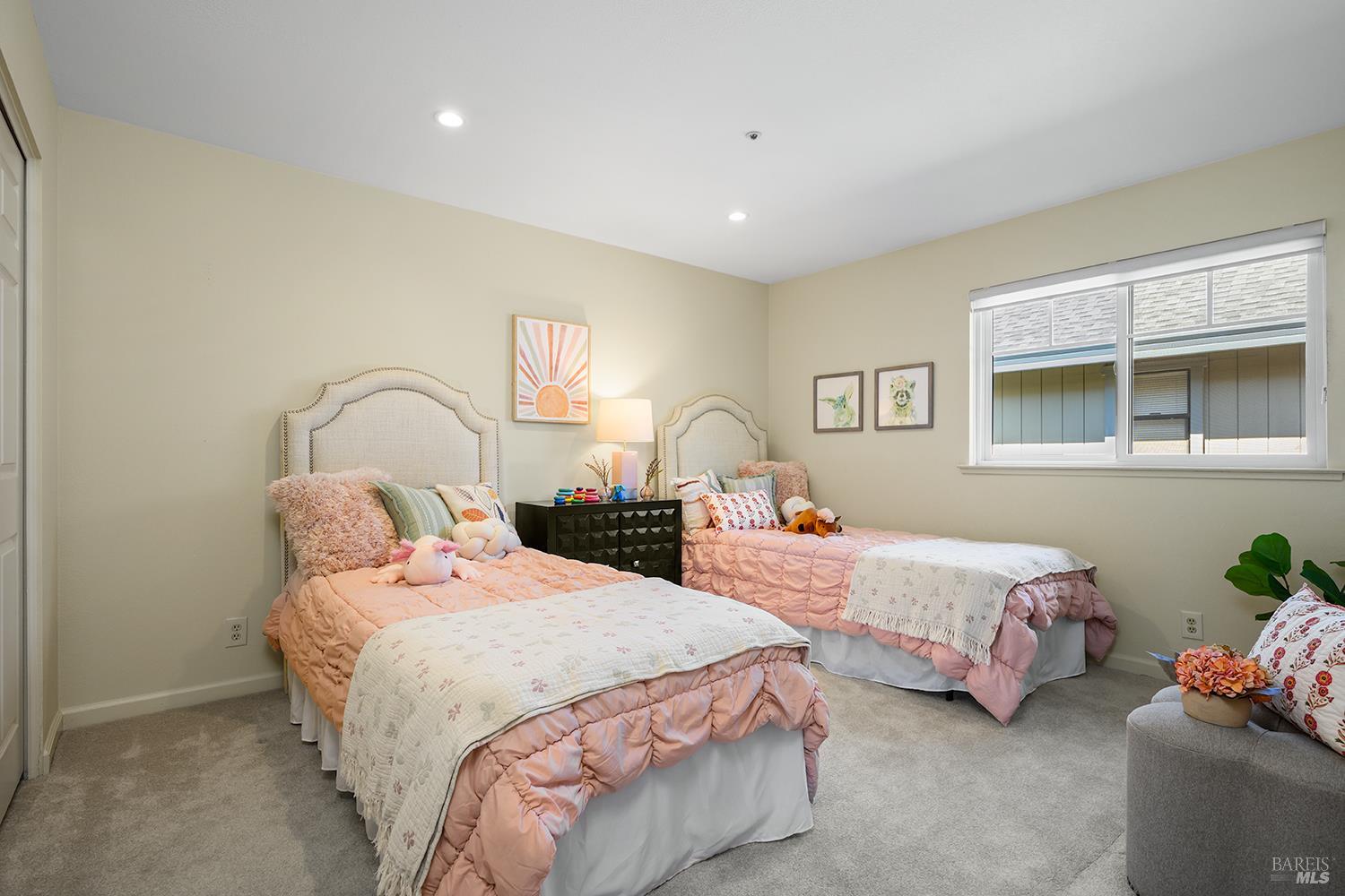412 Fairway Court Healdsburg CA 95448
