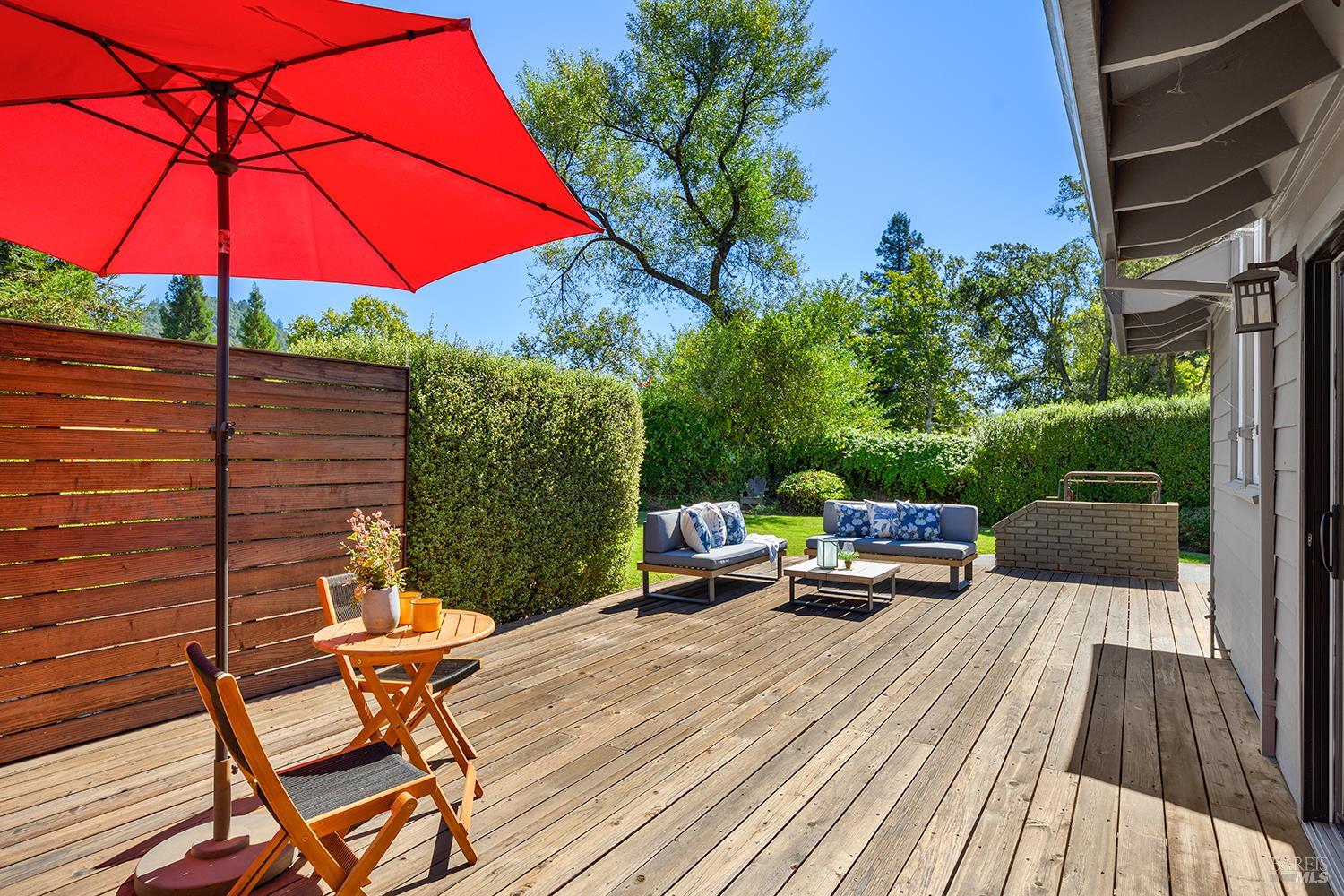 412 Fairway Court Healdsburg CA 95448
