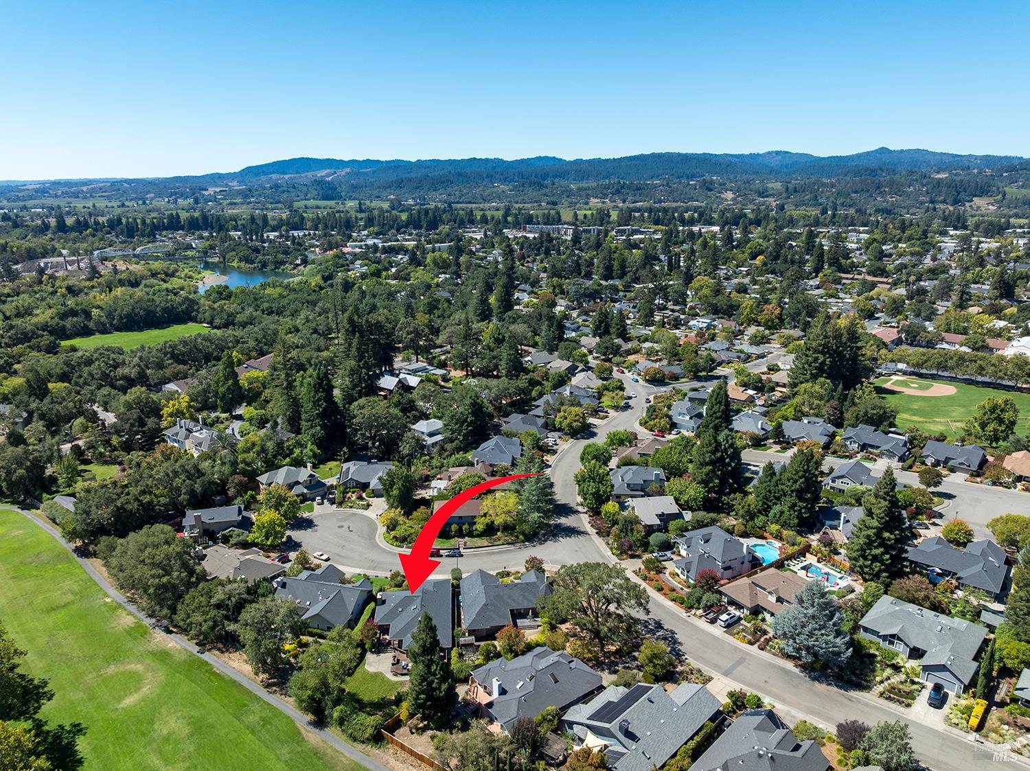 412 Fairway Court Healdsburg CA 95448