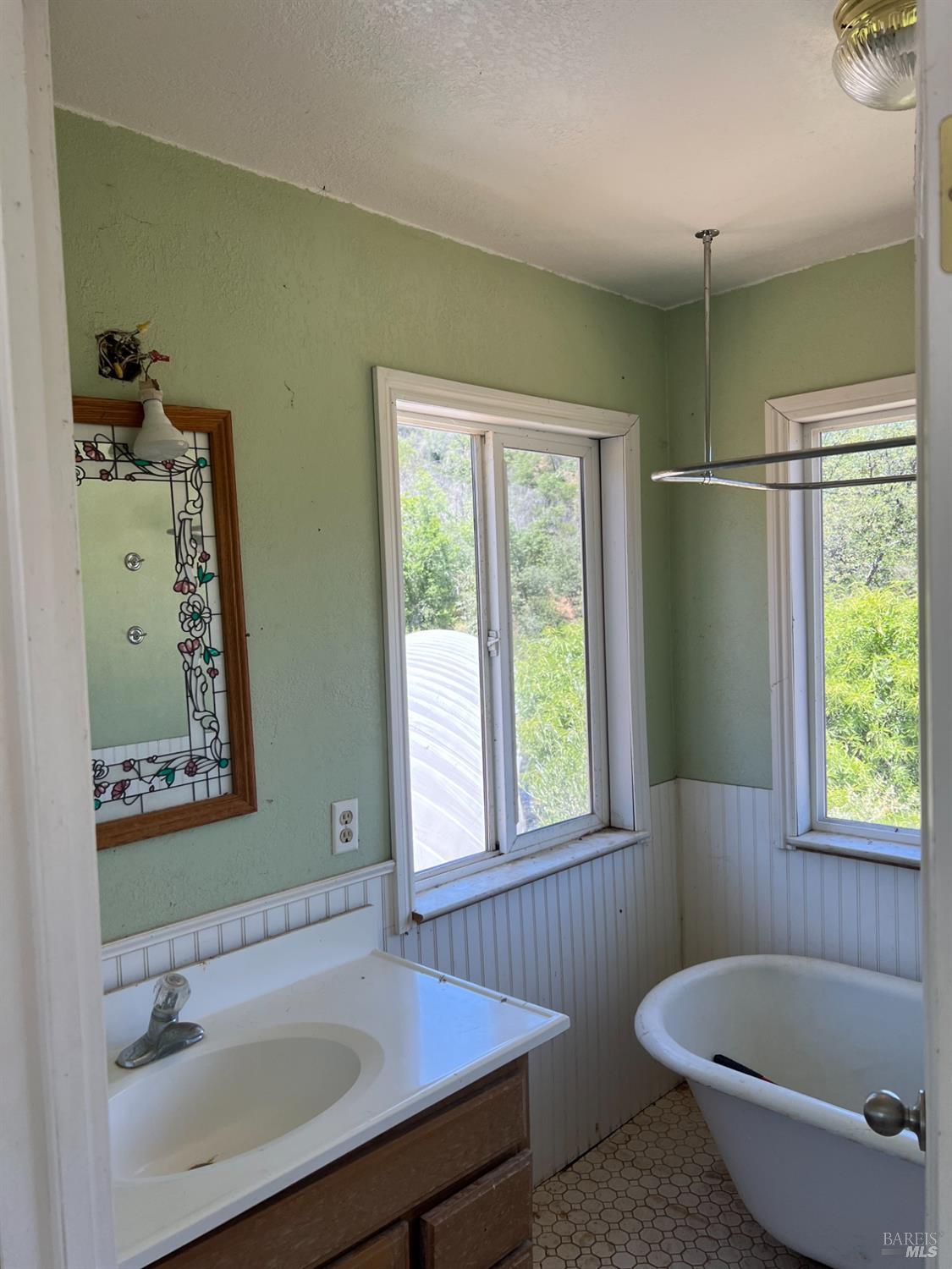 10935 Rancheria Road Upper Lake CA 95485