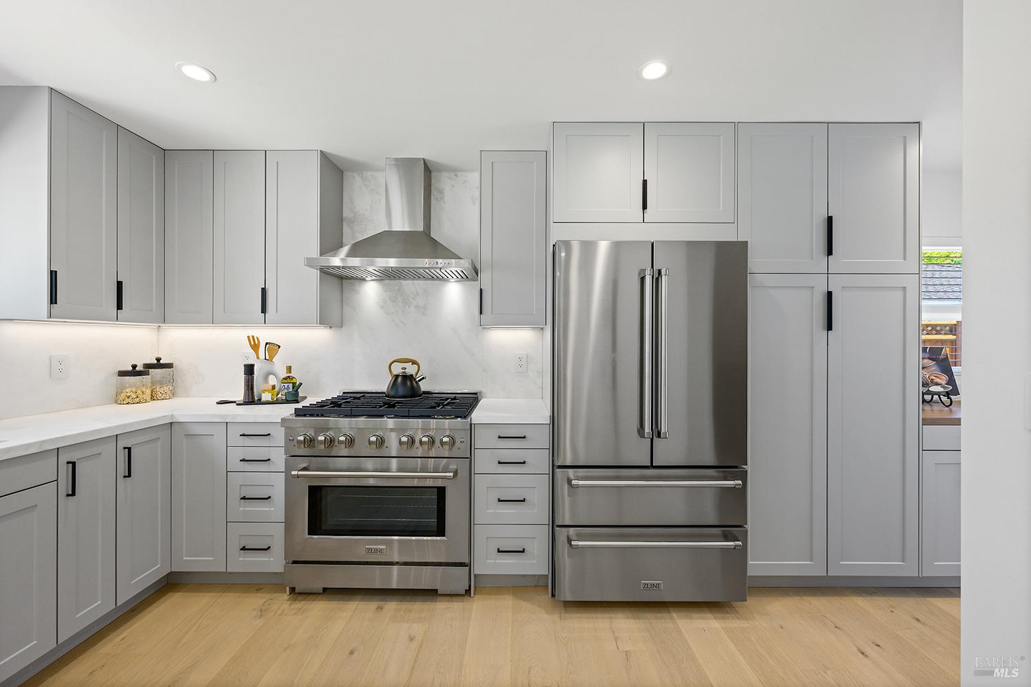 2152 Montecito Avenue Santa Rosa CA 95404