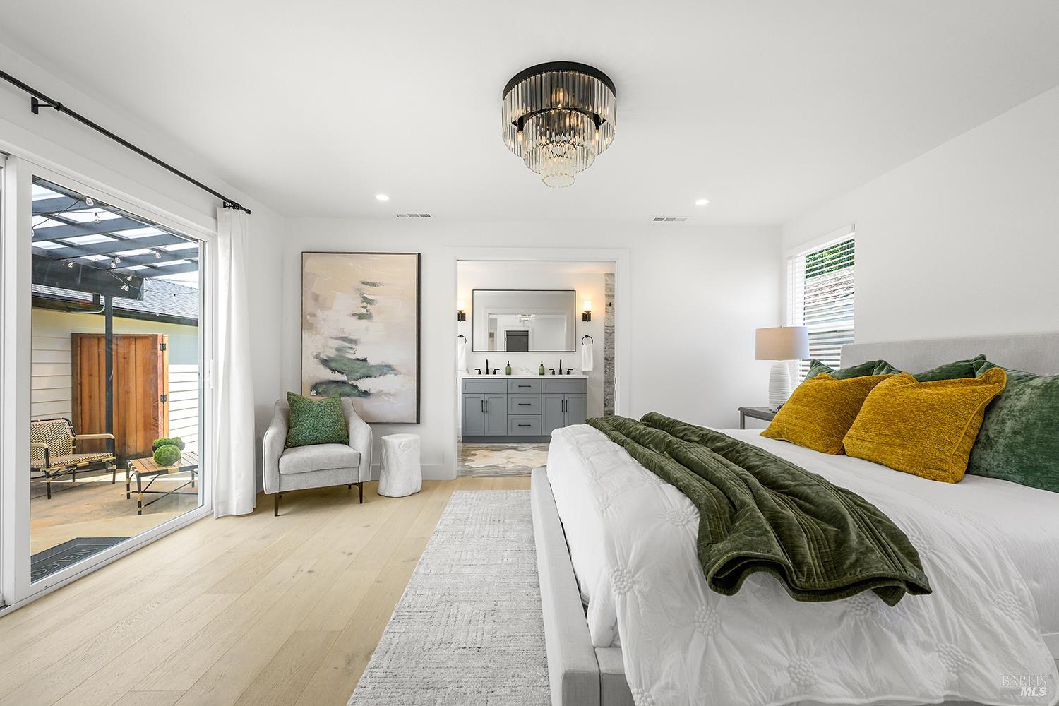 2152 Montecito Avenue Santa Rosa CA 95404