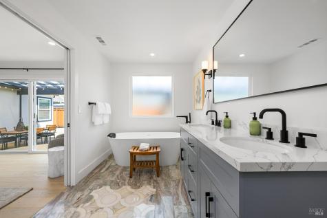 2152 Montecito Avenue Santa Rosa CA 95404