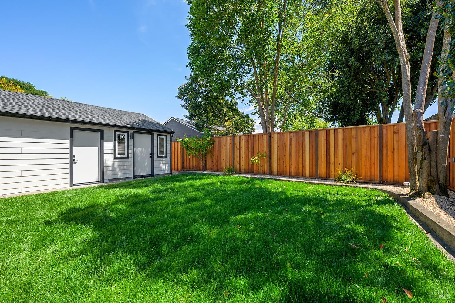 2152 Montecito Avenue Santa Rosa CA 95404