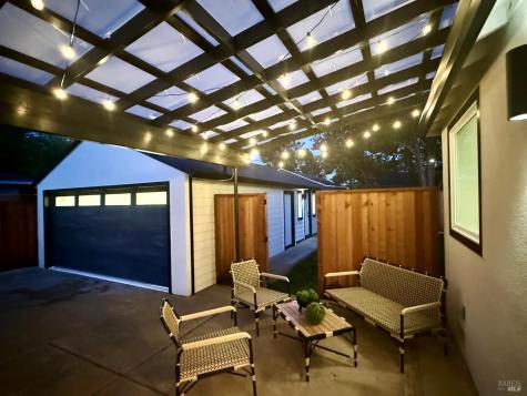 2152 Montecito Avenue Santa Rosa CA 95404