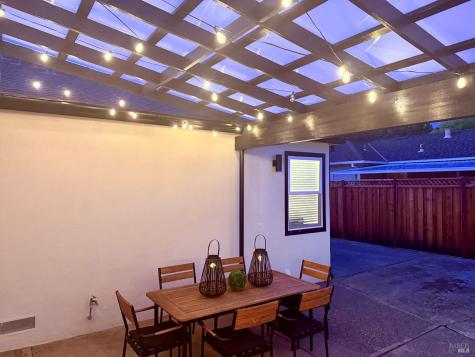 2152 Montecito Avenue Santa Rosa CA 95404
