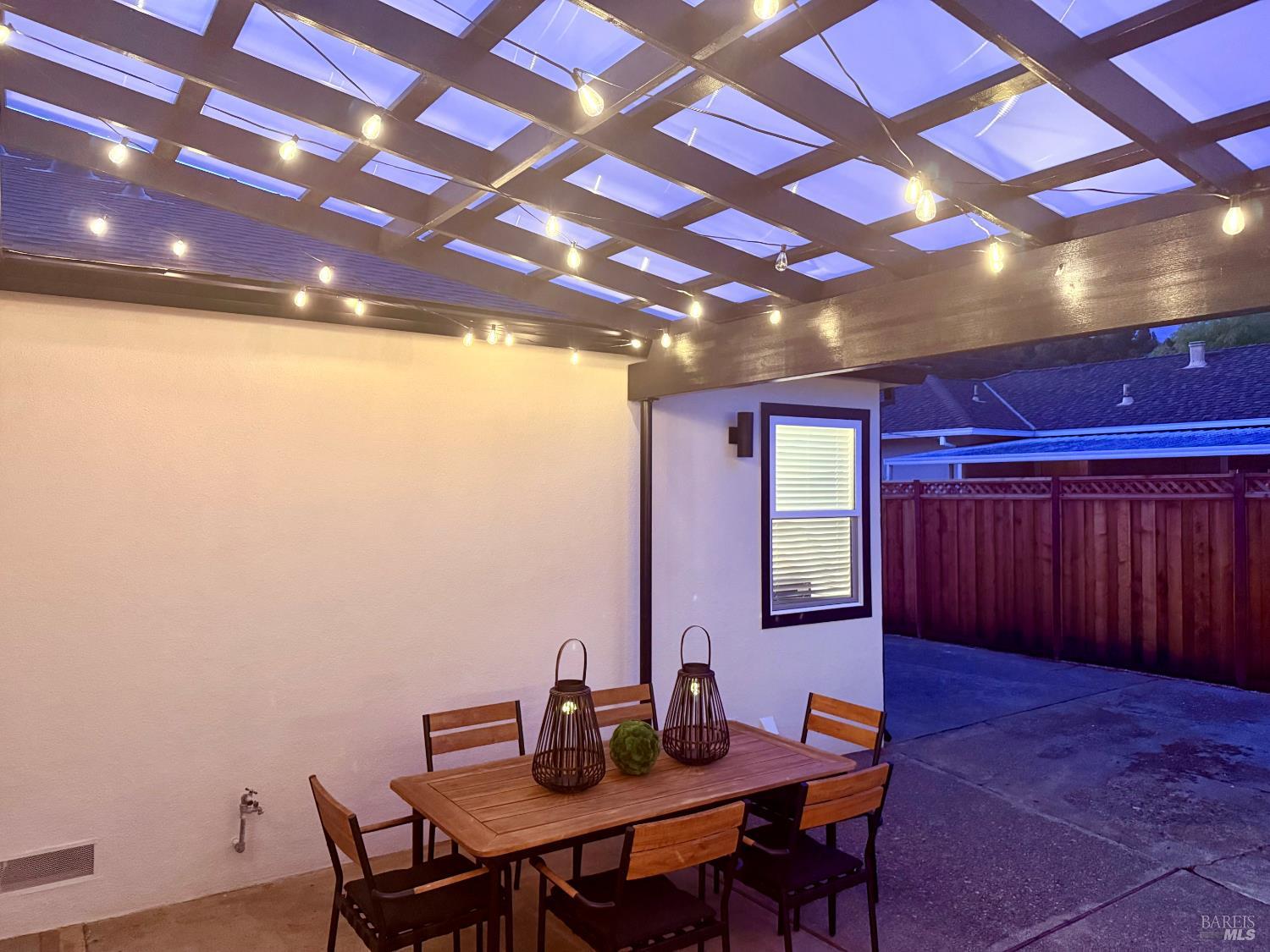 2152 Montecito Avenue Santa Rosa CA 95404