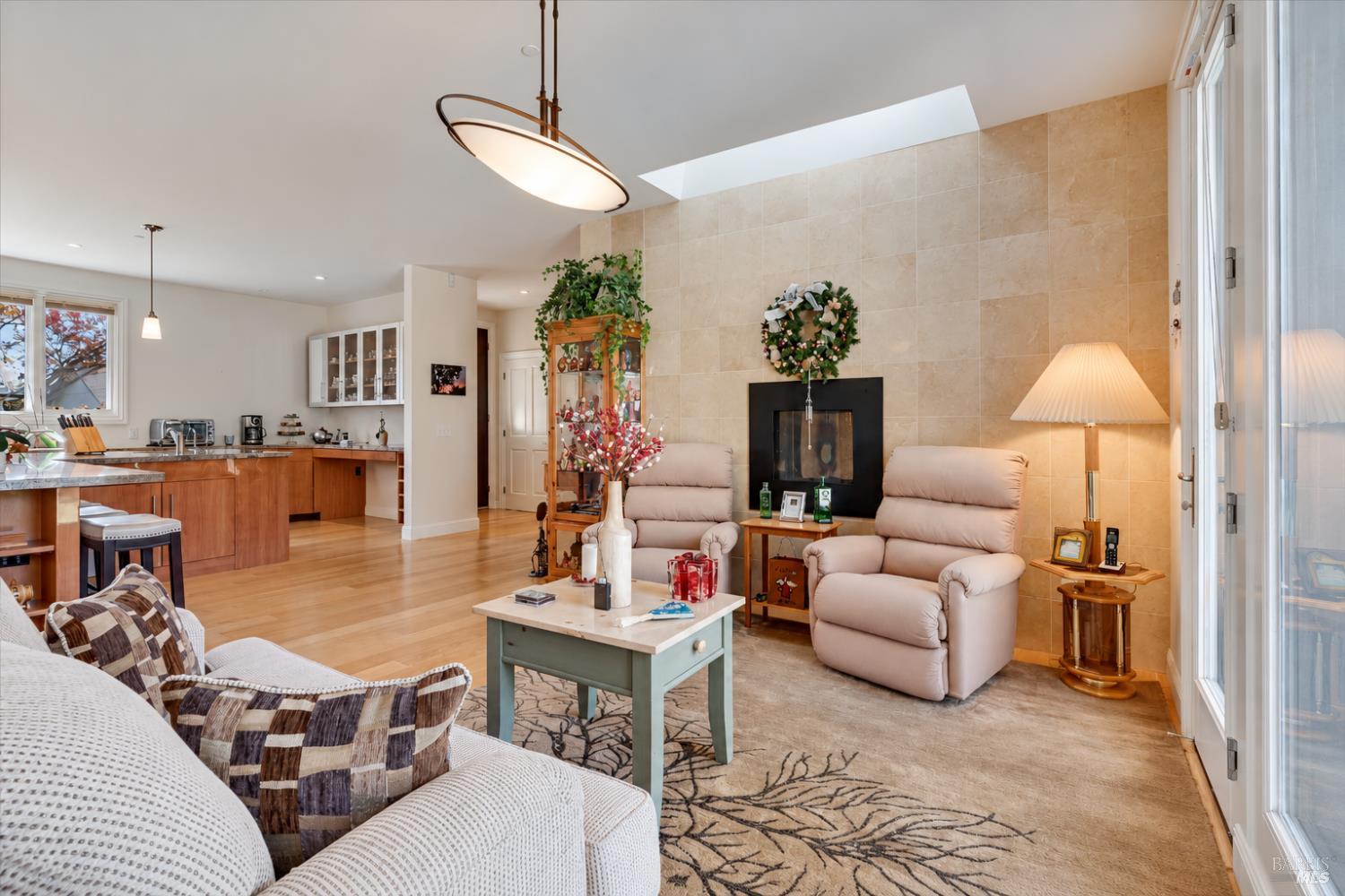 1919 Marian Lane Santa Rosa CA 95405