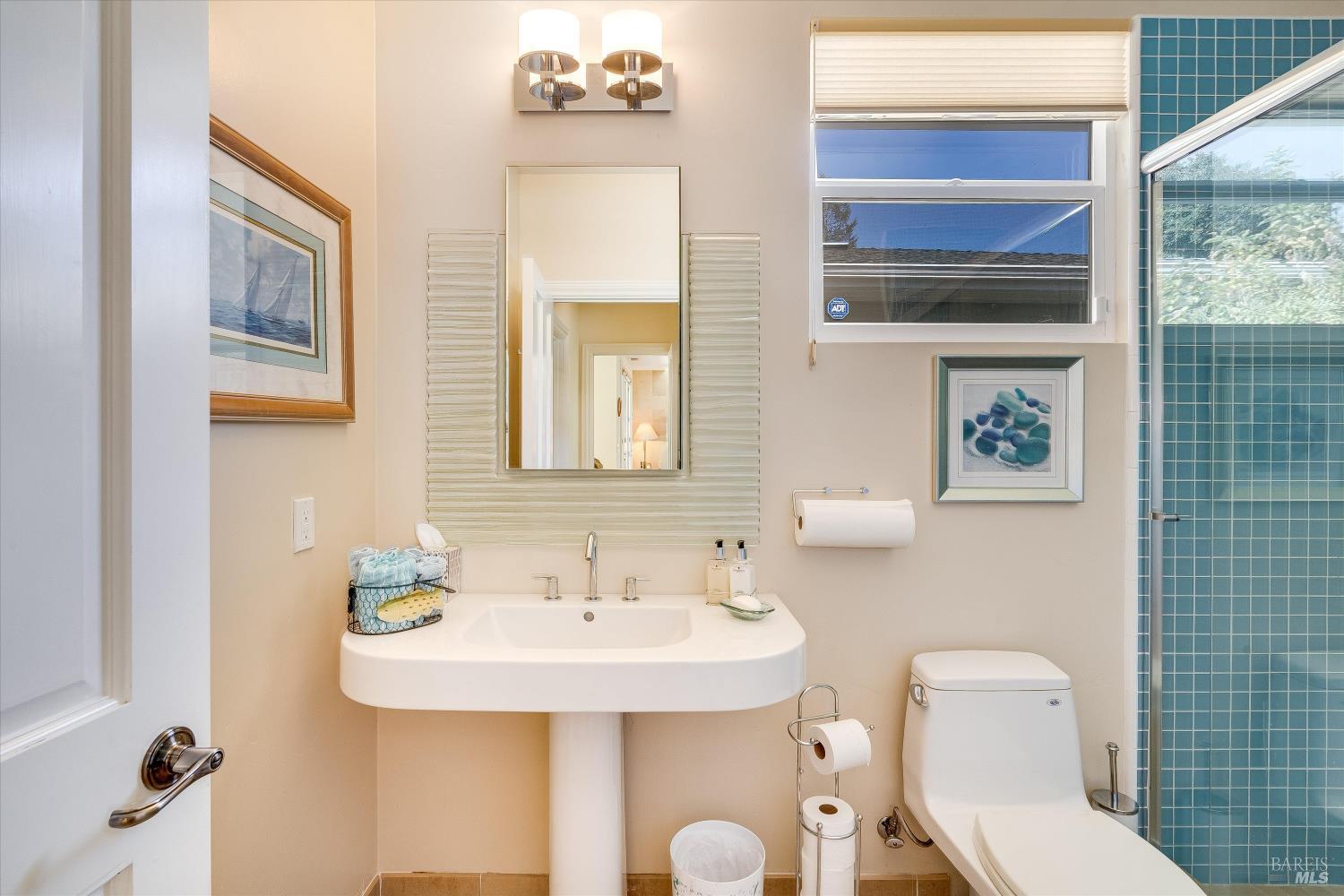 1919 Marian Lane Santa Rosa CA 95405