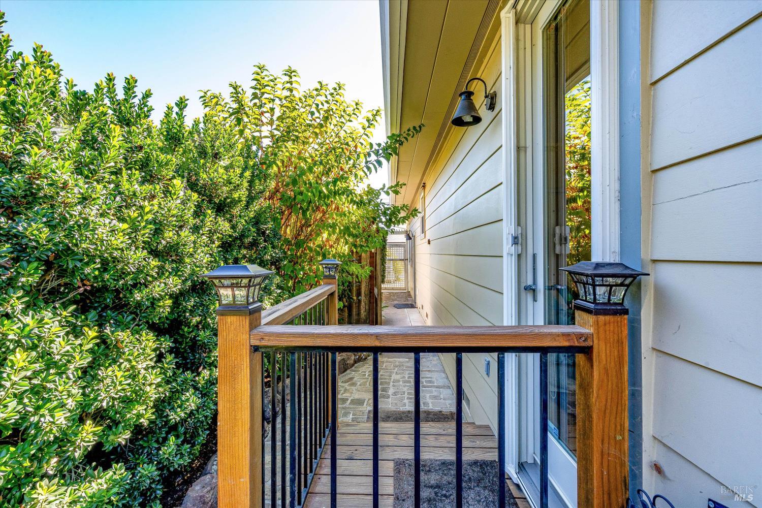 1919 Marian Lane Santa Rosa CA 95405