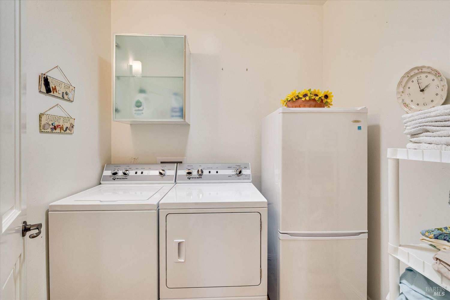1919 Marian Lane Santa Rosa CA 95405