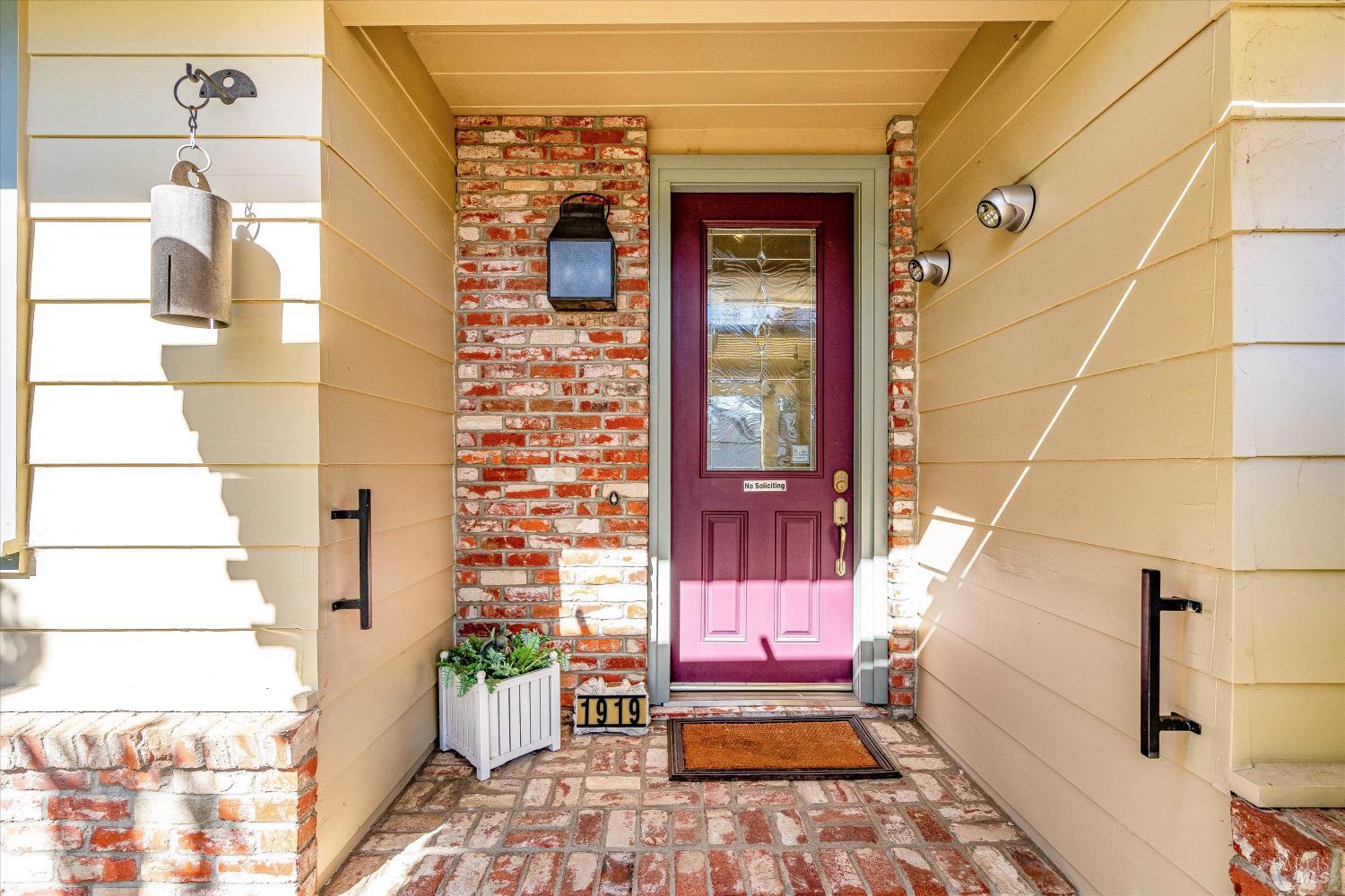 1919 Marian Lane Santa Rosa CA 95405